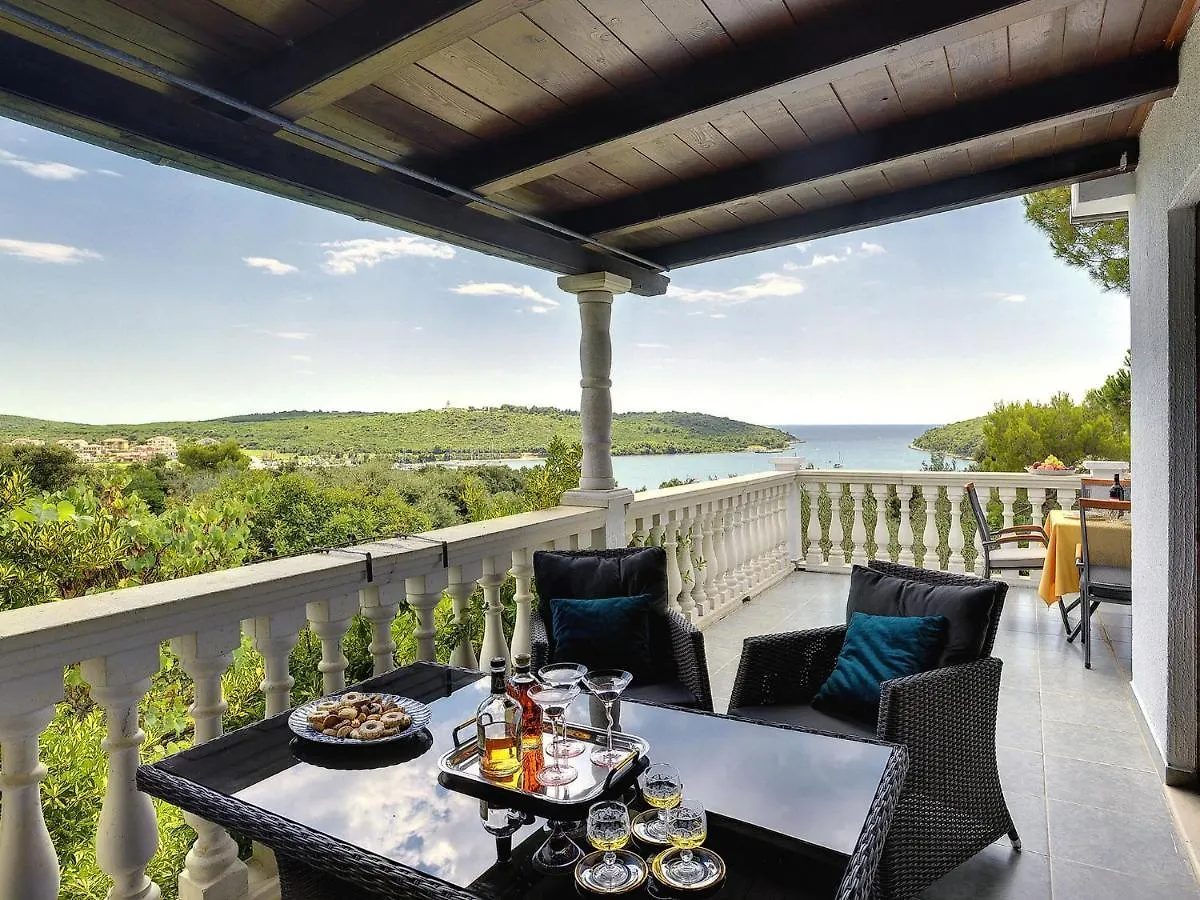 Picturesque Holiday Home In Banjole With Pool Croatia